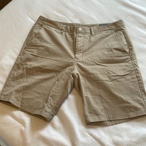 Bonobos tan shorts - size 35